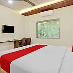 Collection O 82508 Durva Palace