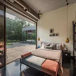 Saffronstays Glasshouse 91