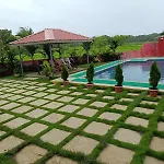 Palm Villa And Cottage