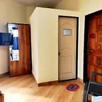 Suncrest Wood Stayz