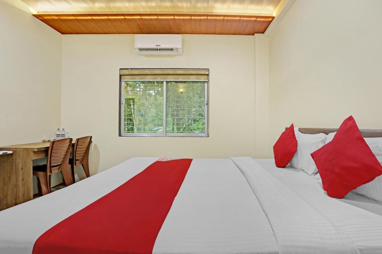 Collection O 82508 Durva Palace 3*