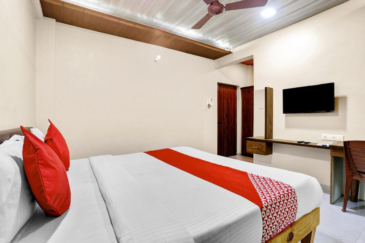 Collection O 82508 Durva Palace Alibag