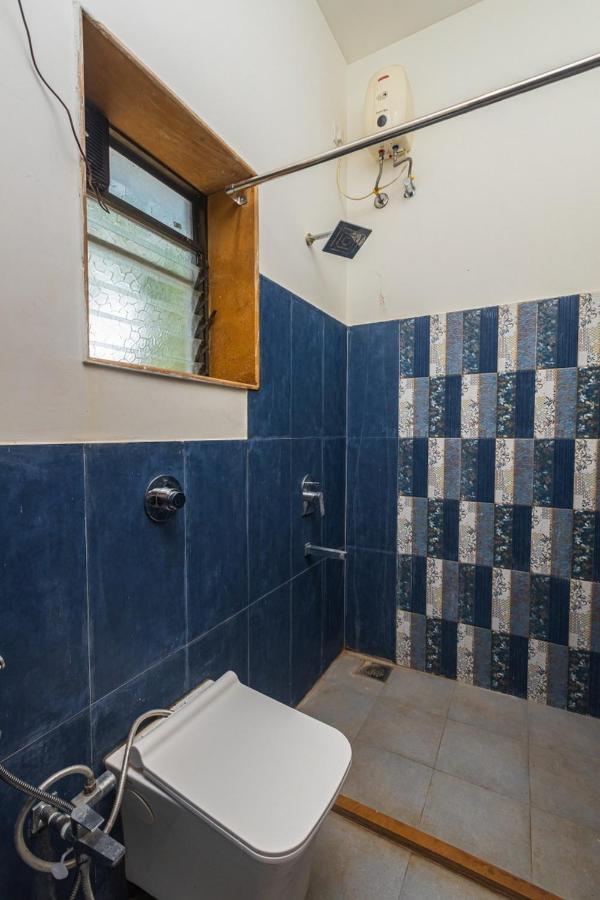 Saffronstays Blues,