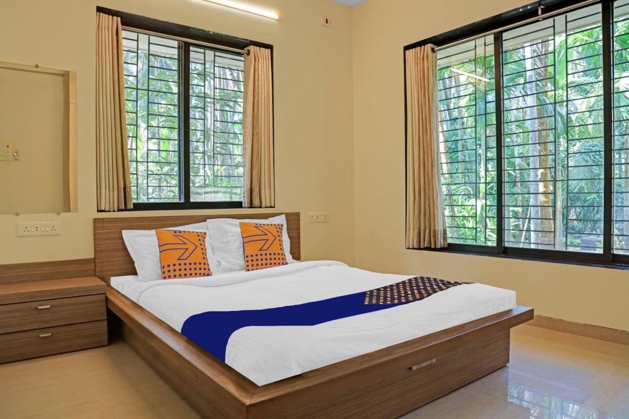 Hotel Spot On 79752 Ashoka 2*