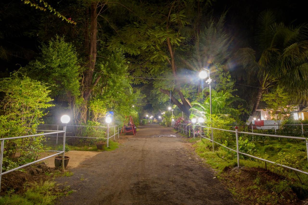 Bed & Breakfast Prajakta Alibag