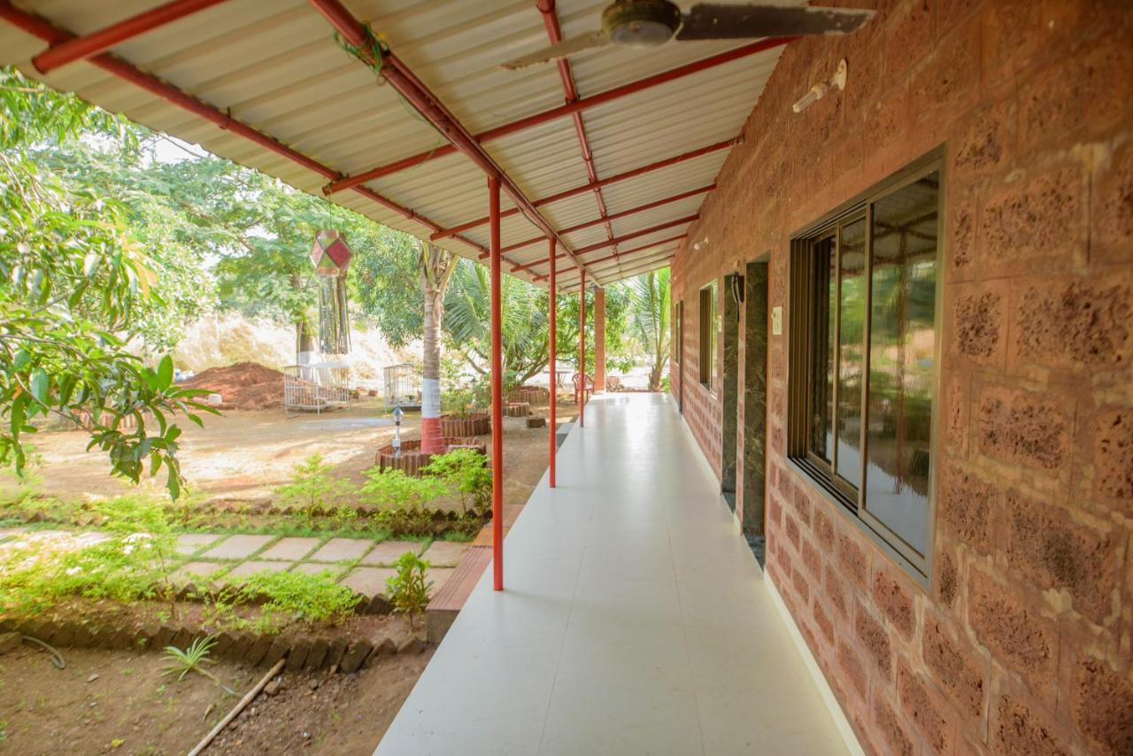 Bed & Breakfast Prajakta Alibag