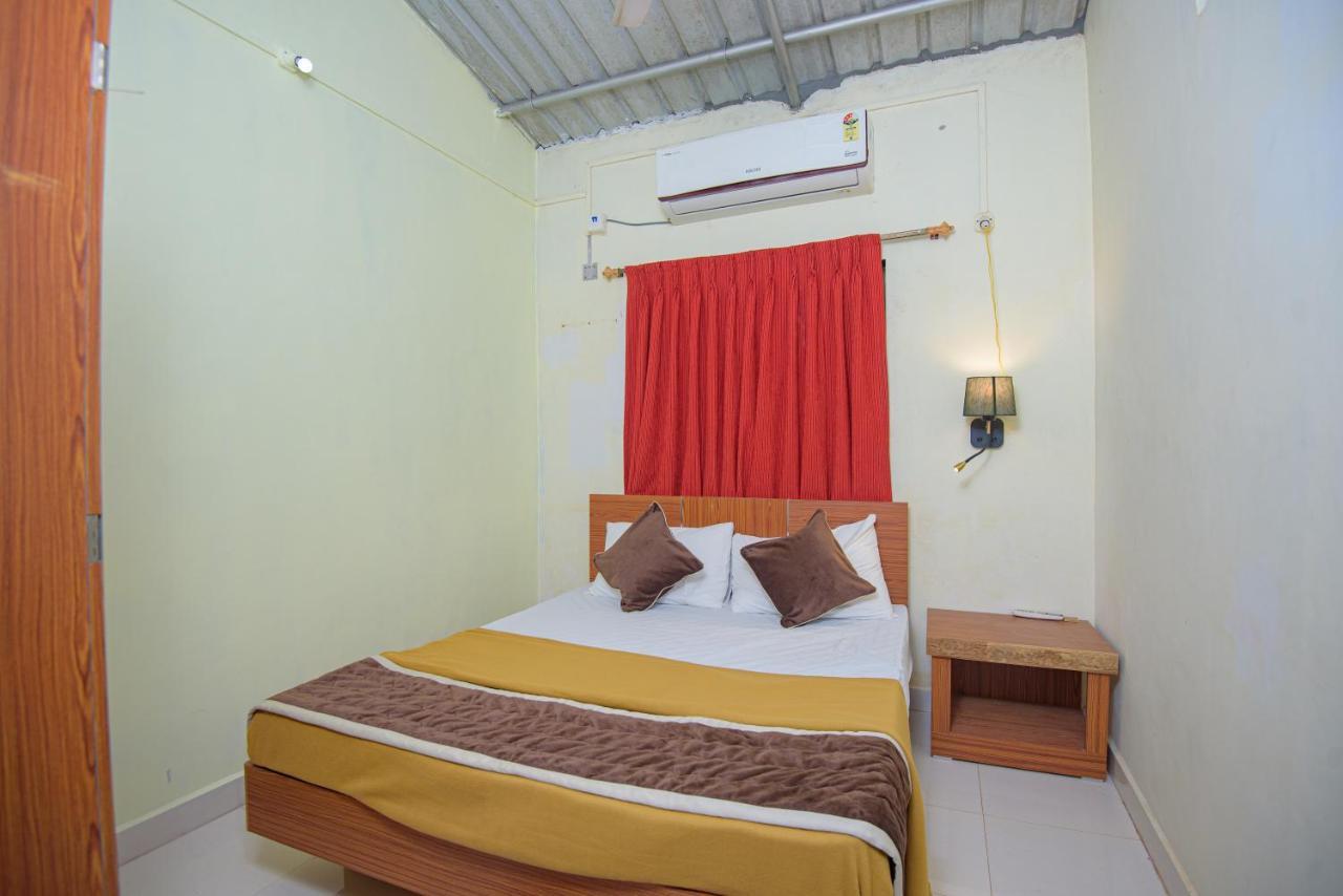 Prajakta Bed & Breakfast Alibag
