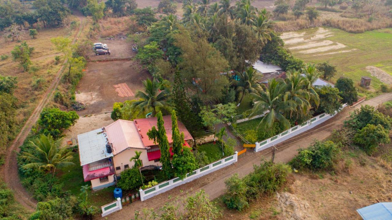 Bed & Breakfast Prajakta *