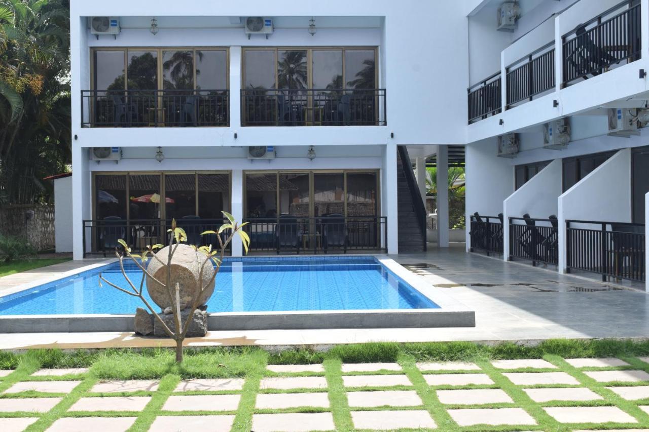 Hotel Opulence Beach Kihim Alibaug