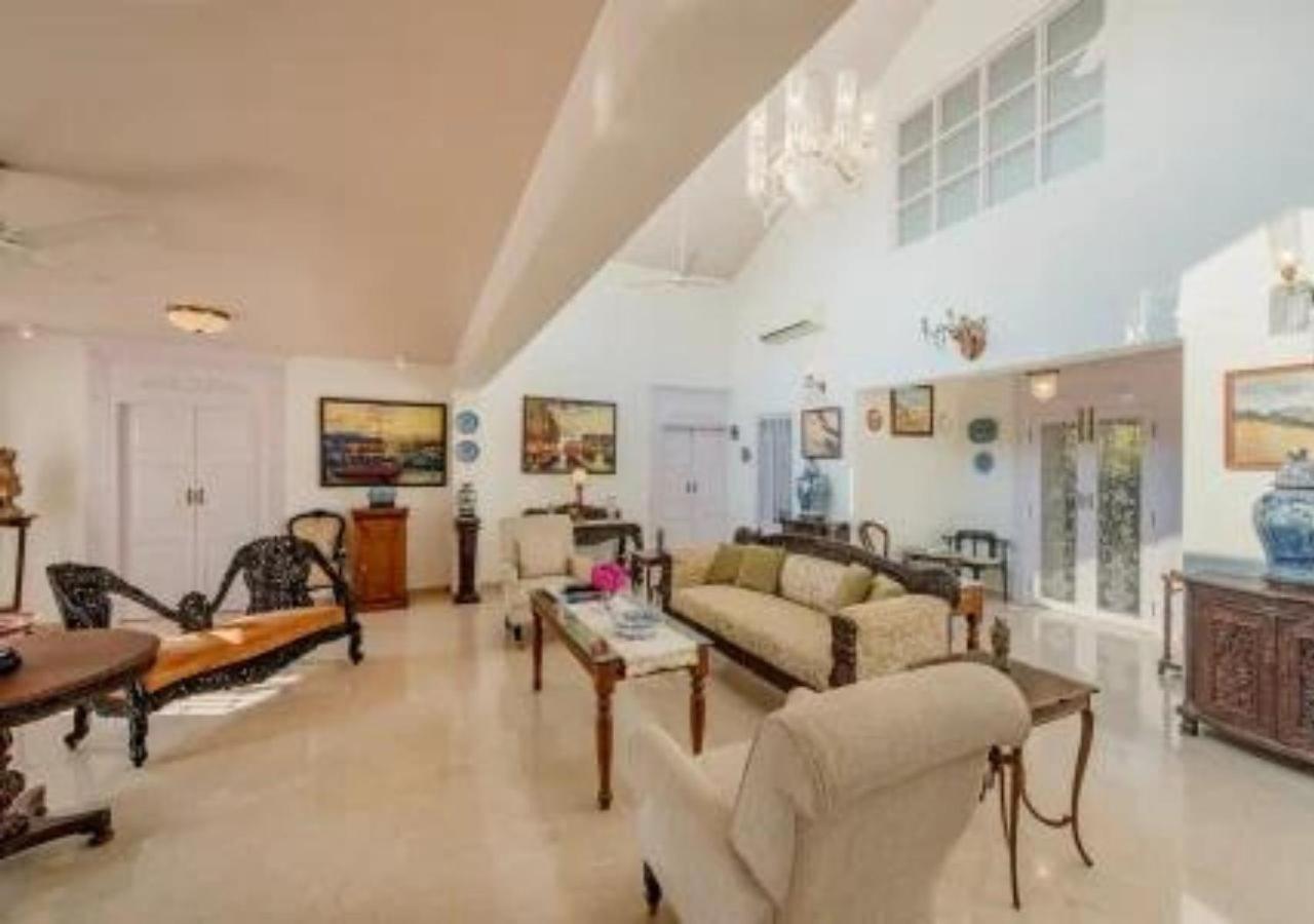 Saffronstays Brunton House, Alibaug - Luxury Pool Near Awas *