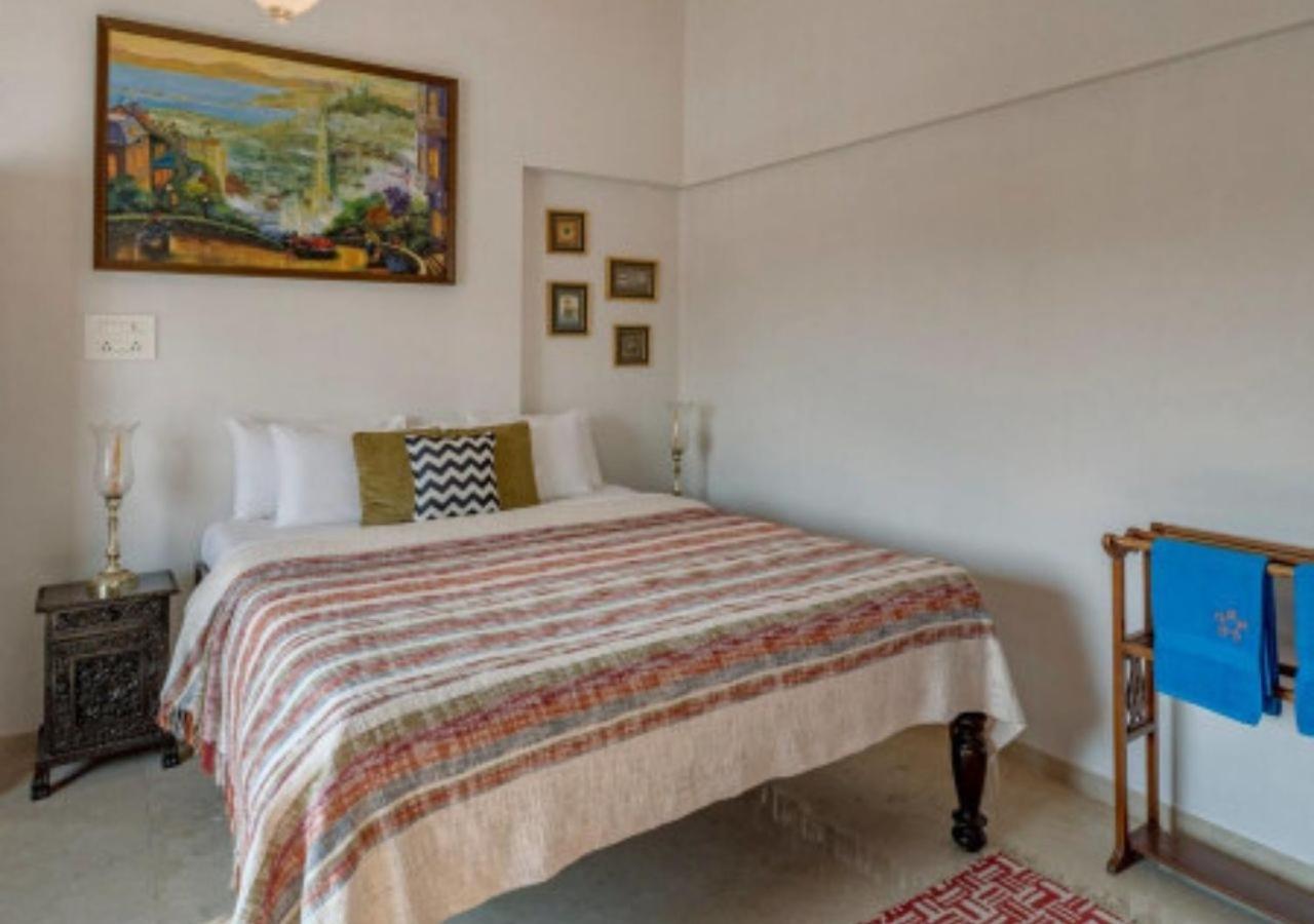 Saffronstays Brunton House, Alibaug - Luxury Pool Near Awas * Alibag