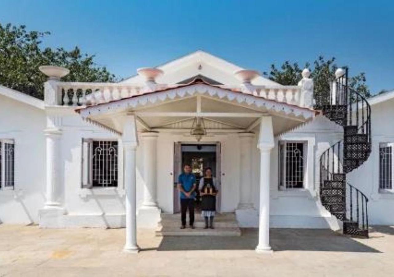 Villa Saffronstays Brunton House, Alibaug - Luxury Pool Near Awas