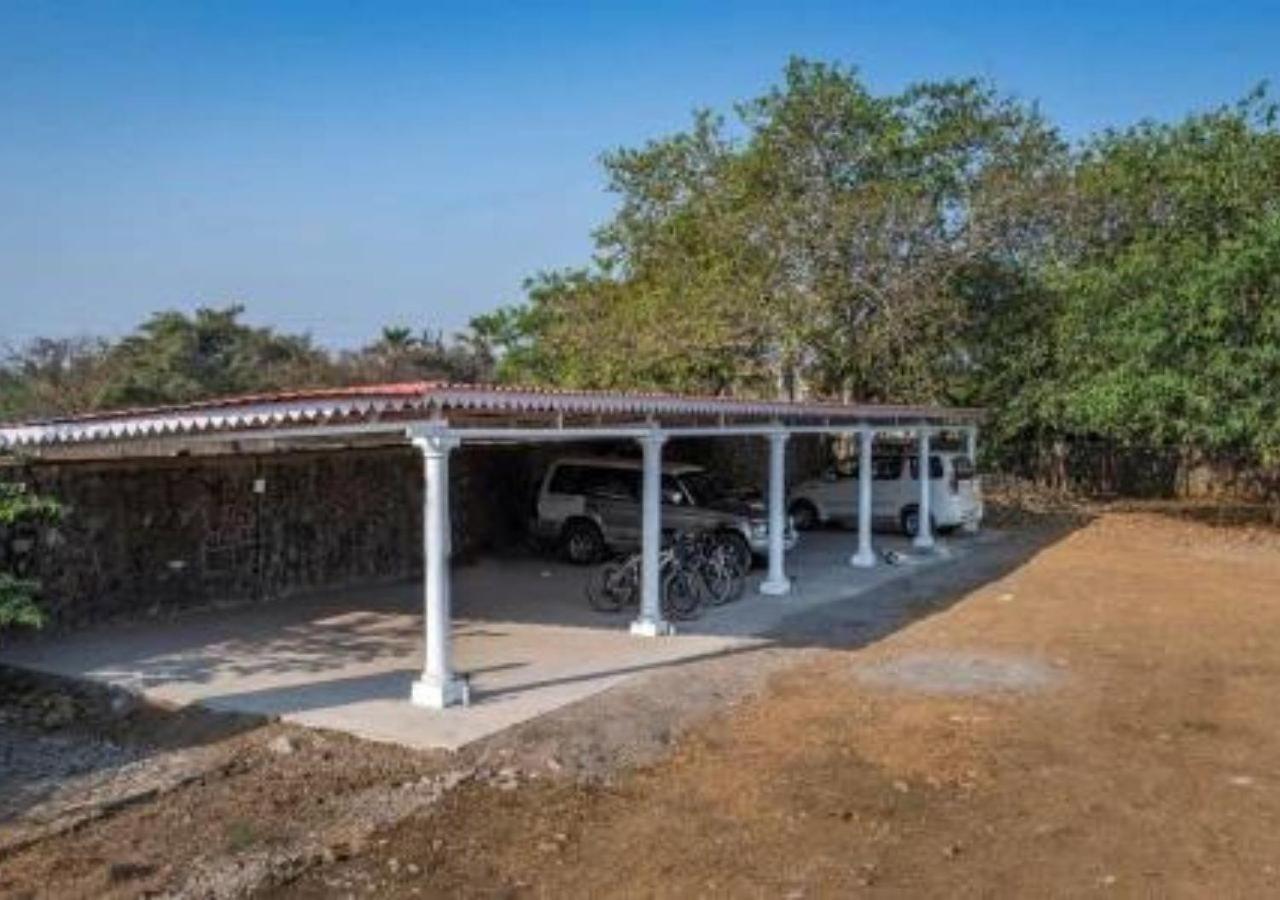 Saffronstays Brunton House, Alibaug - Luxury Pool Near Awas Villa *