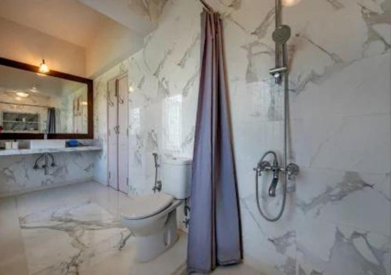 Villa Saffronstays Brunton House, Alibaug - Luxury Pool Near Awas Alibag