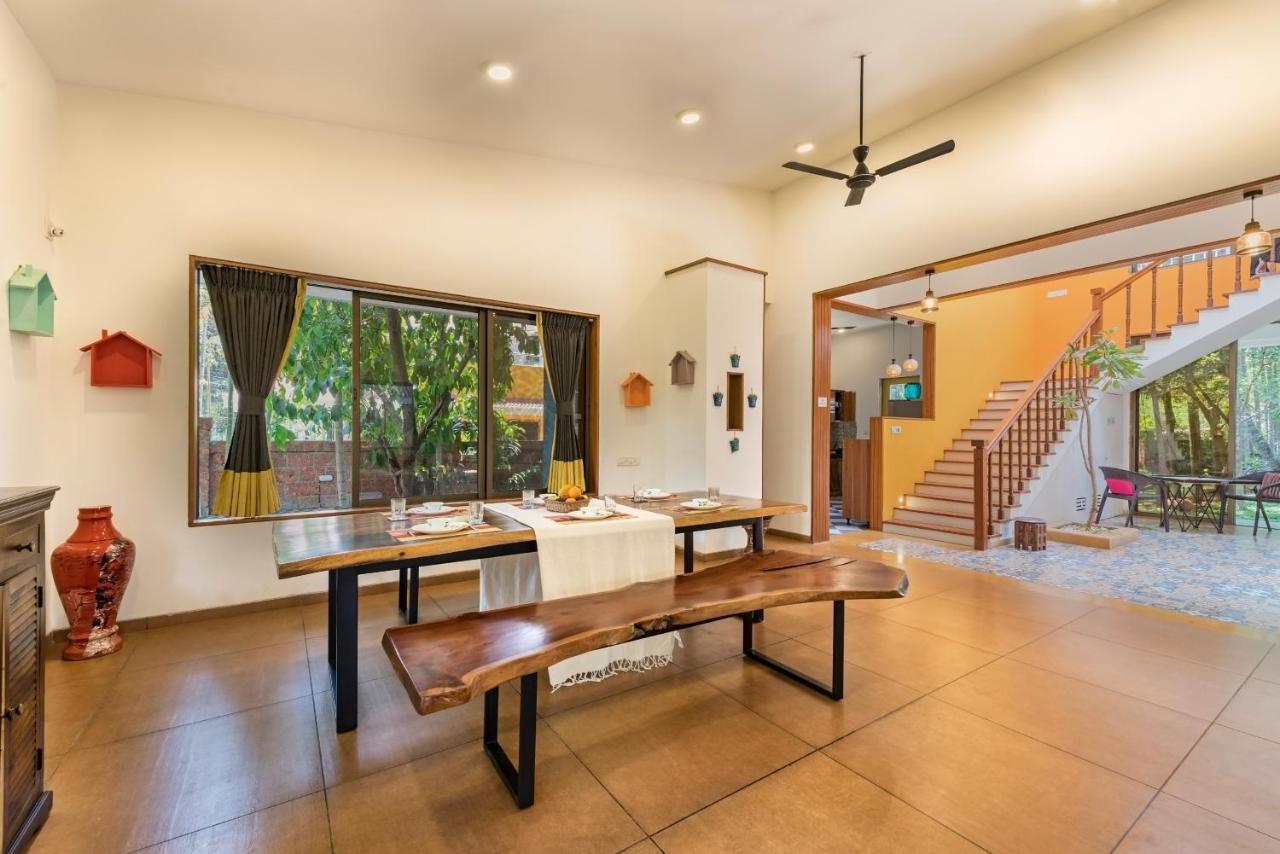 Villa Saffronstays Blues, *