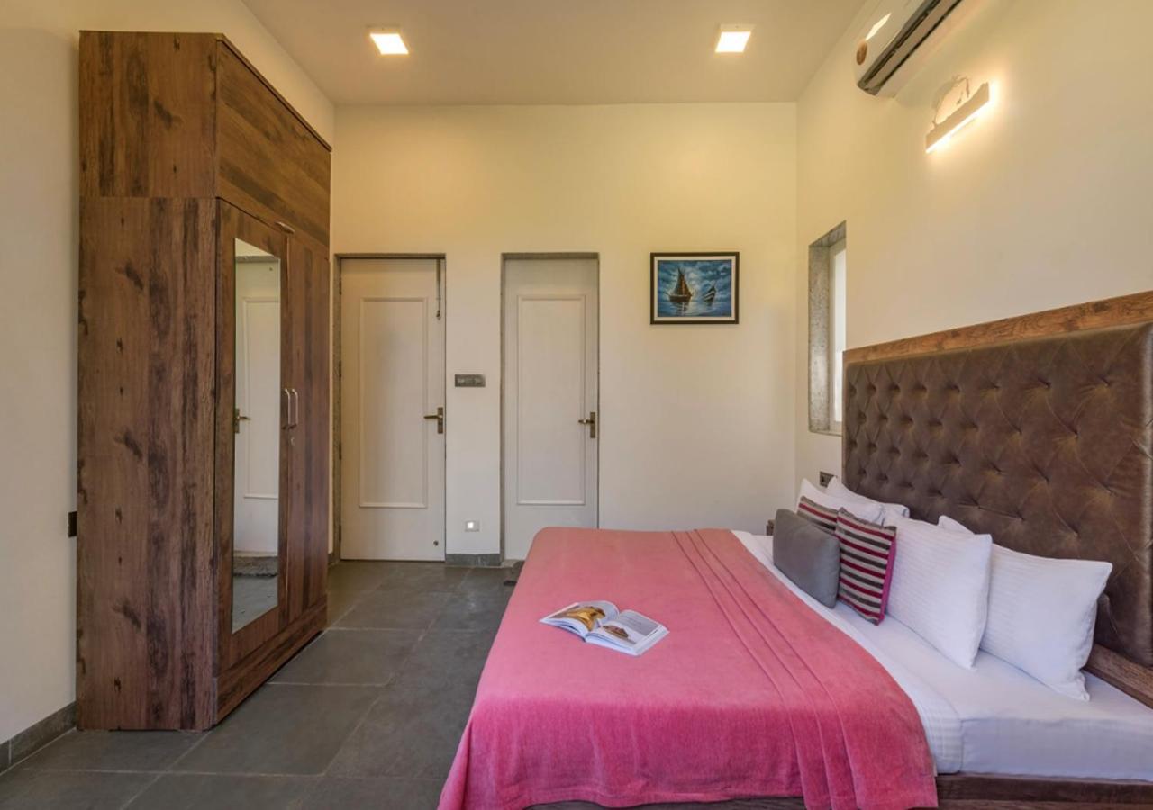Saffronstays 7 Seas, Villa Alibag