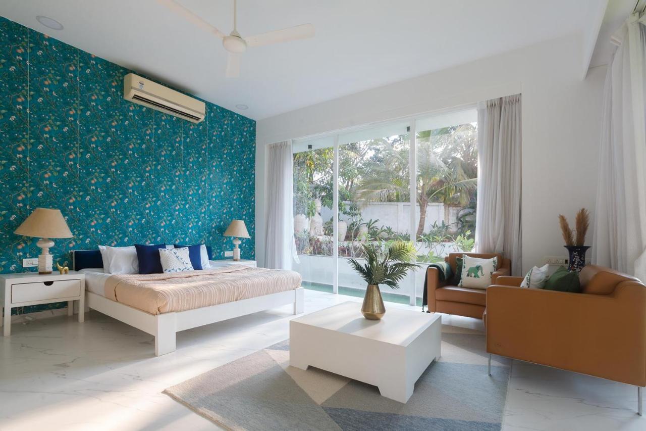 Villa Capri: Mountain View Retreat With Pool & Jacuzzi