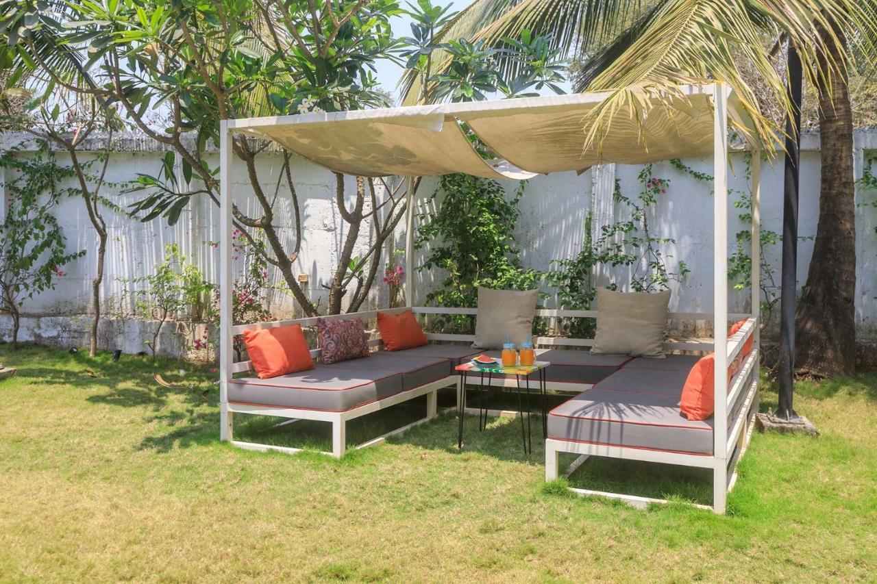 Capri: Mountain View Retreat With Pool & Jacuzzi Villa