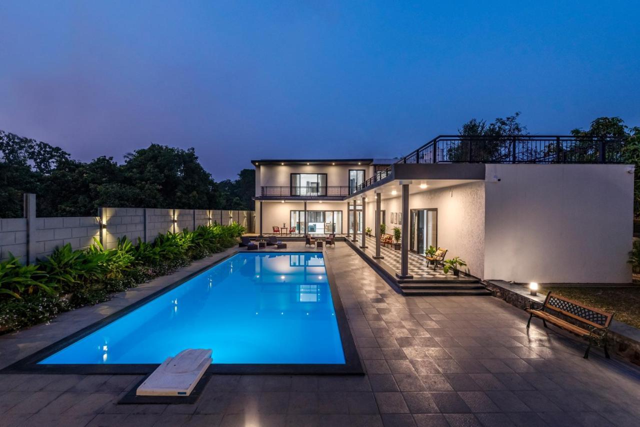 Saffronstays Mayfair Gardens 4 Bedroom Petfriendly Pool Villa Alibag