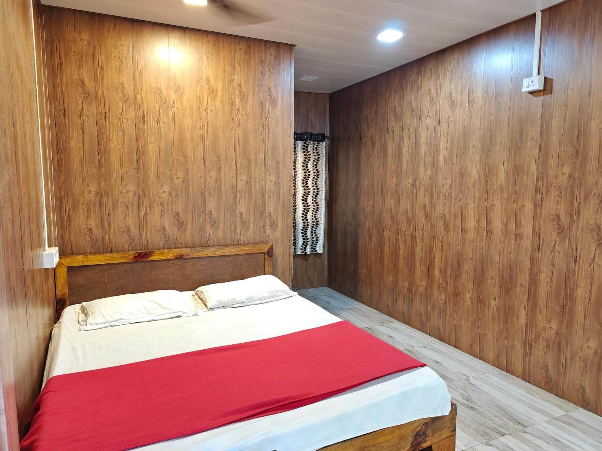 Iora 3* Alibag
