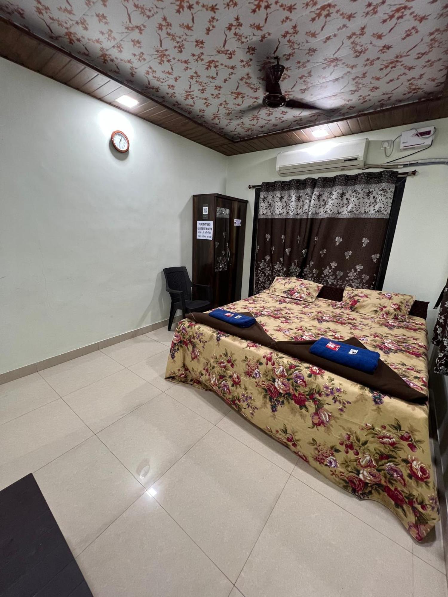 Sunshine Swimming Pool Homestay *