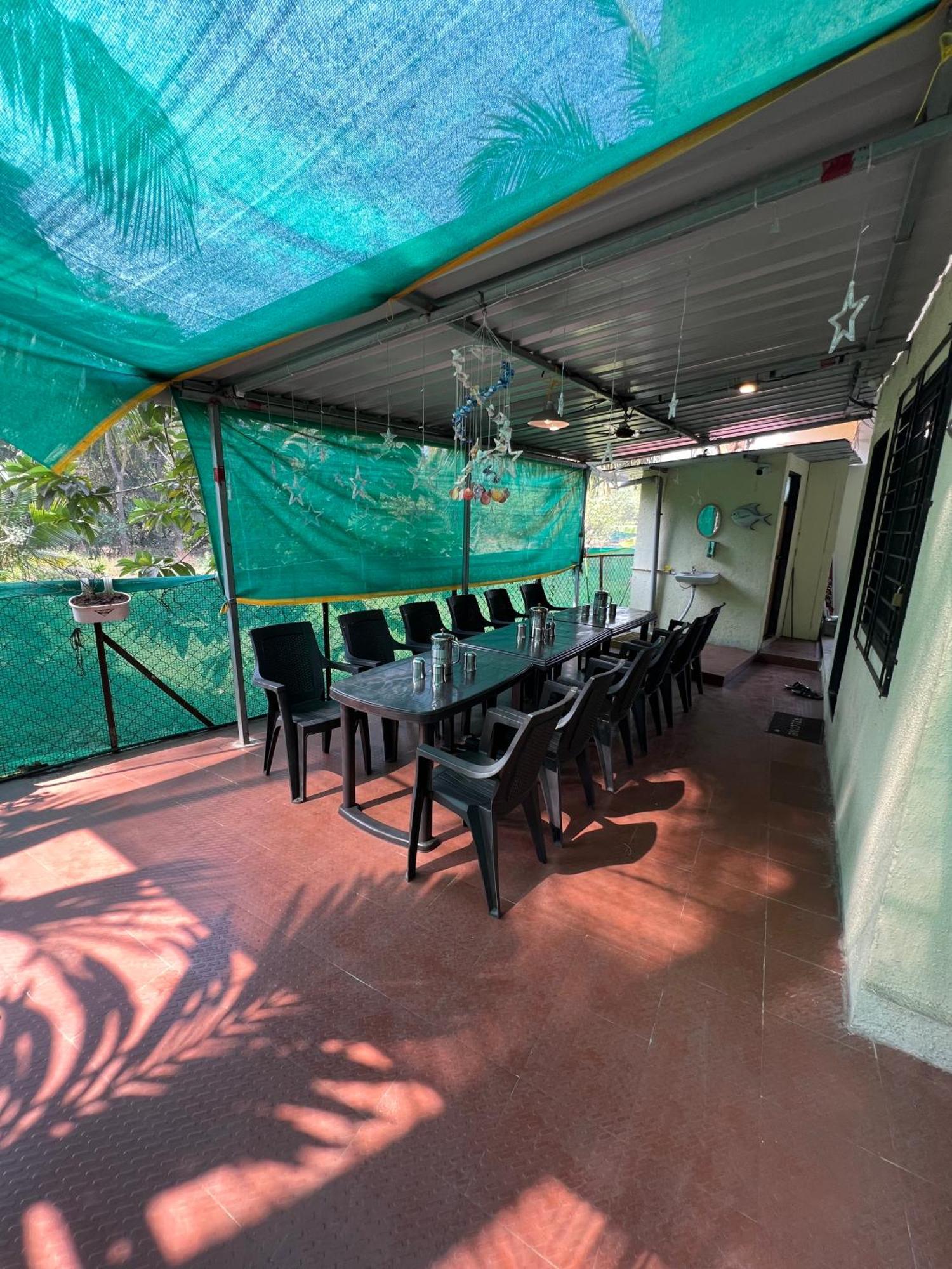 Homestay Sunshine Swimming Pool