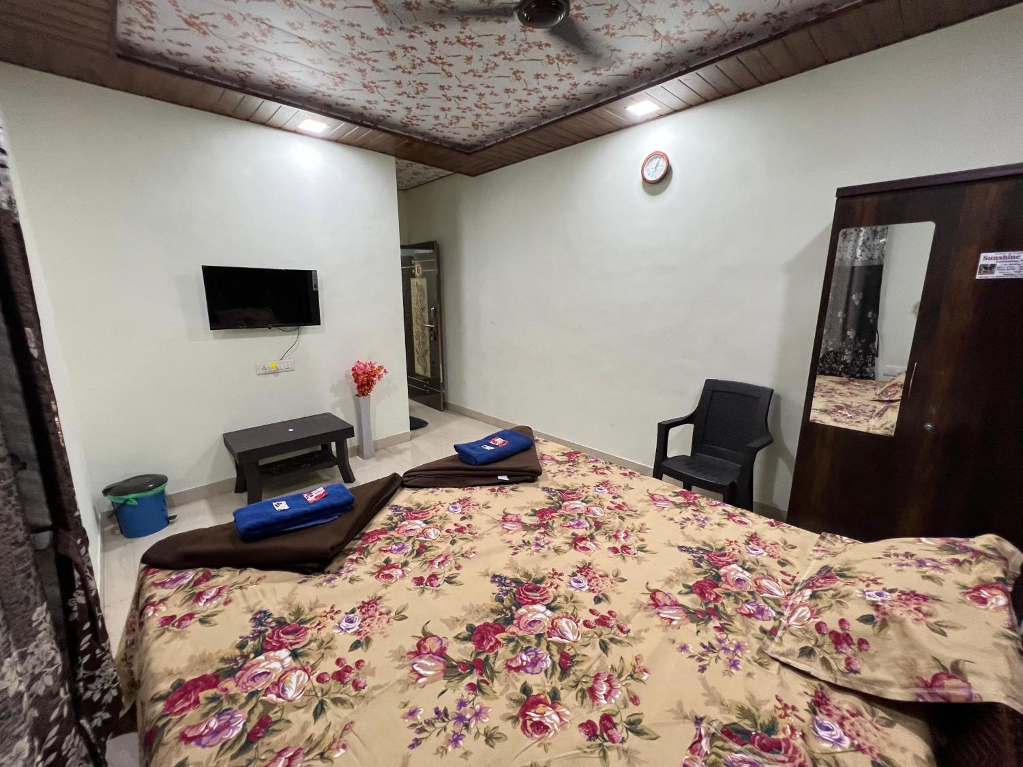 Homestay Sunshine Swimming Pool *