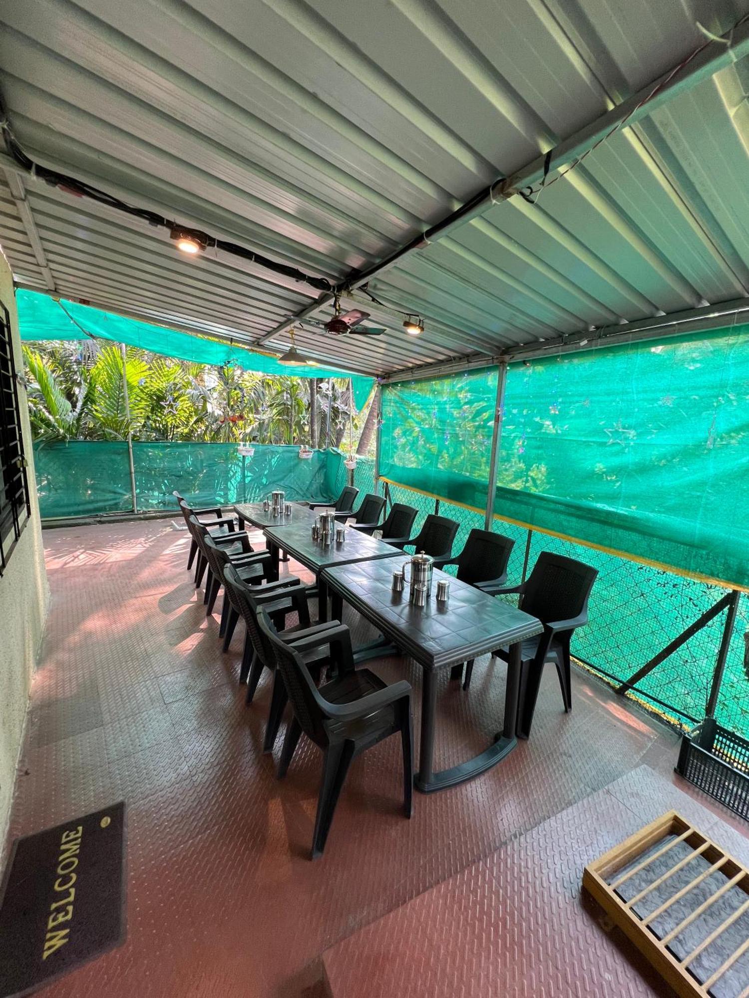 Sunshine Swimming Pool Homestay