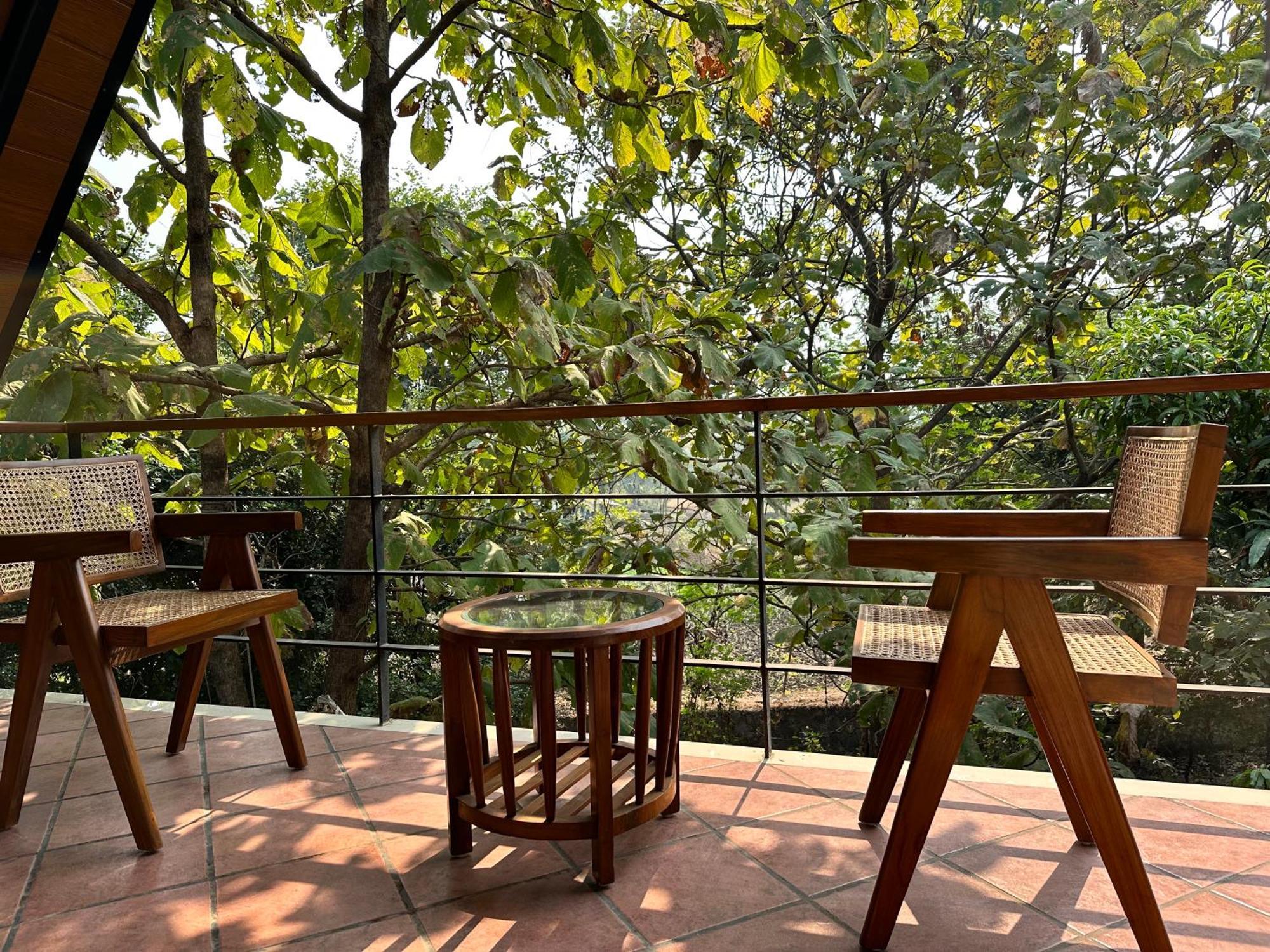 Villa Luxurious 3bhk W//pool Teakwood By Gemstone Hospitality Alibag