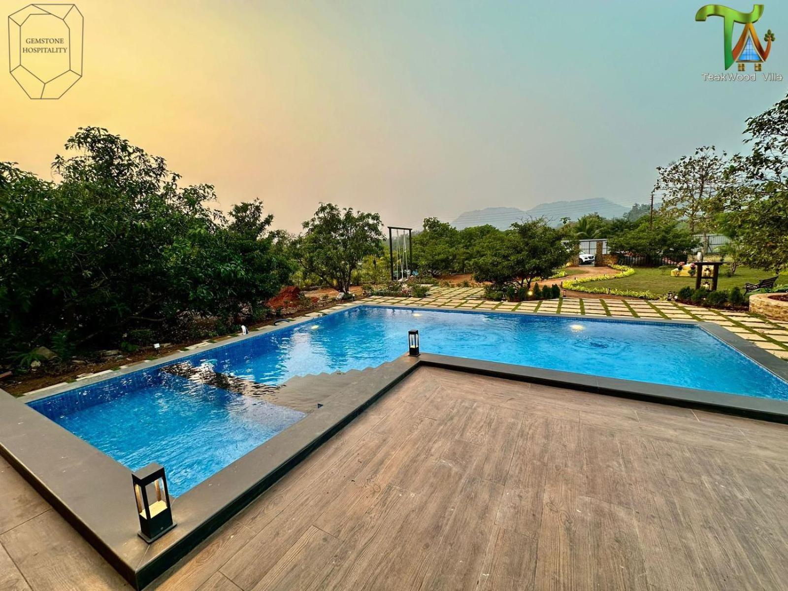 Luxurious 3bhk W//pool Teakwood By Gemstone Hospitality Villa