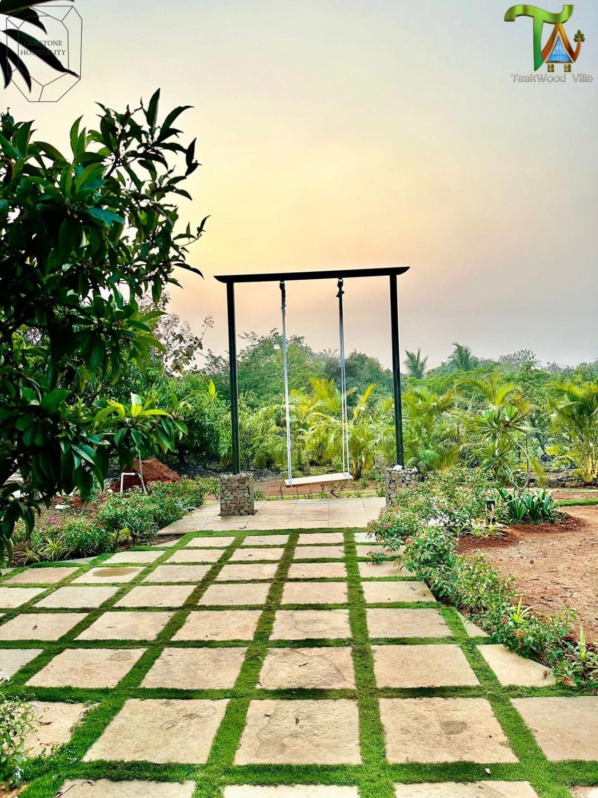 Villa Luxurious 3bhk W//pool Teakwood By Gemstone Hospitality
