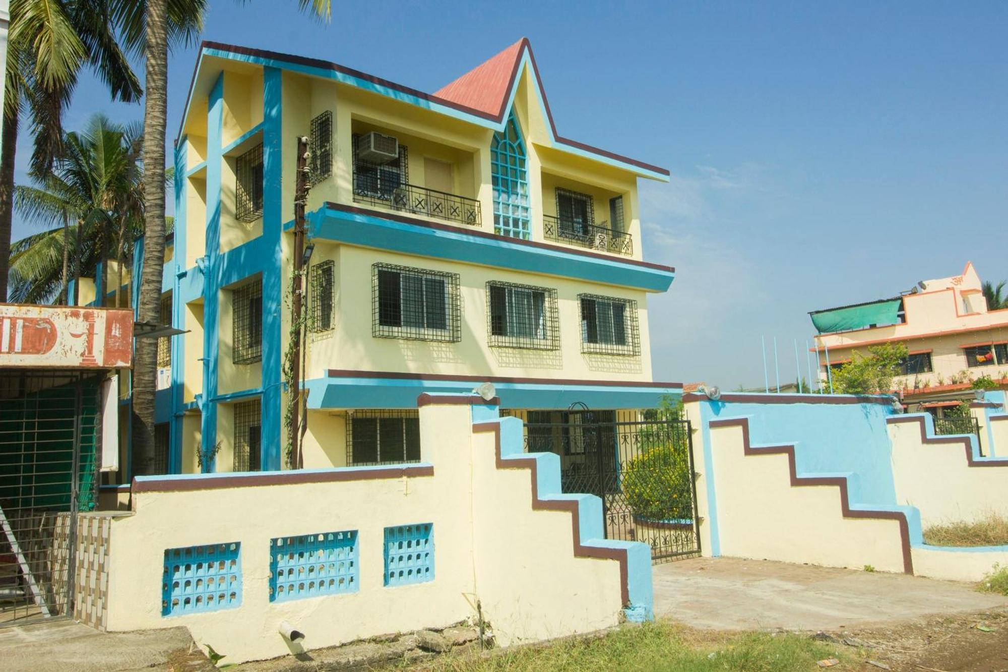 Oyo Muktai Nest 3*