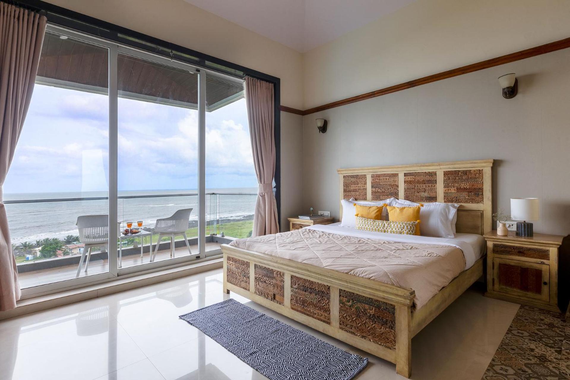 Villa Casa Bella: Sea-view With Infinity Pool And Alibag