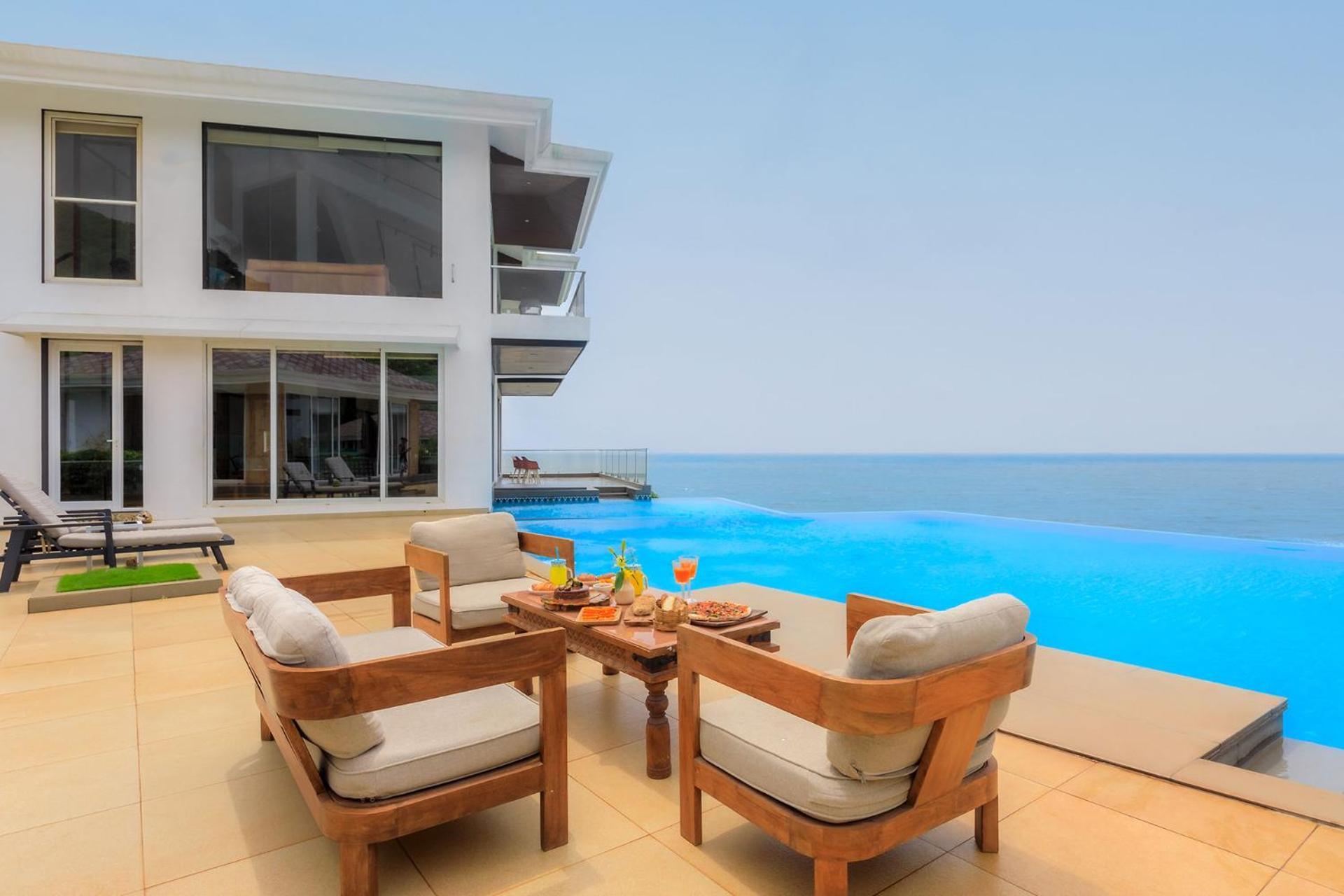 Casa Bella: Sea-view With Infinity Pool And