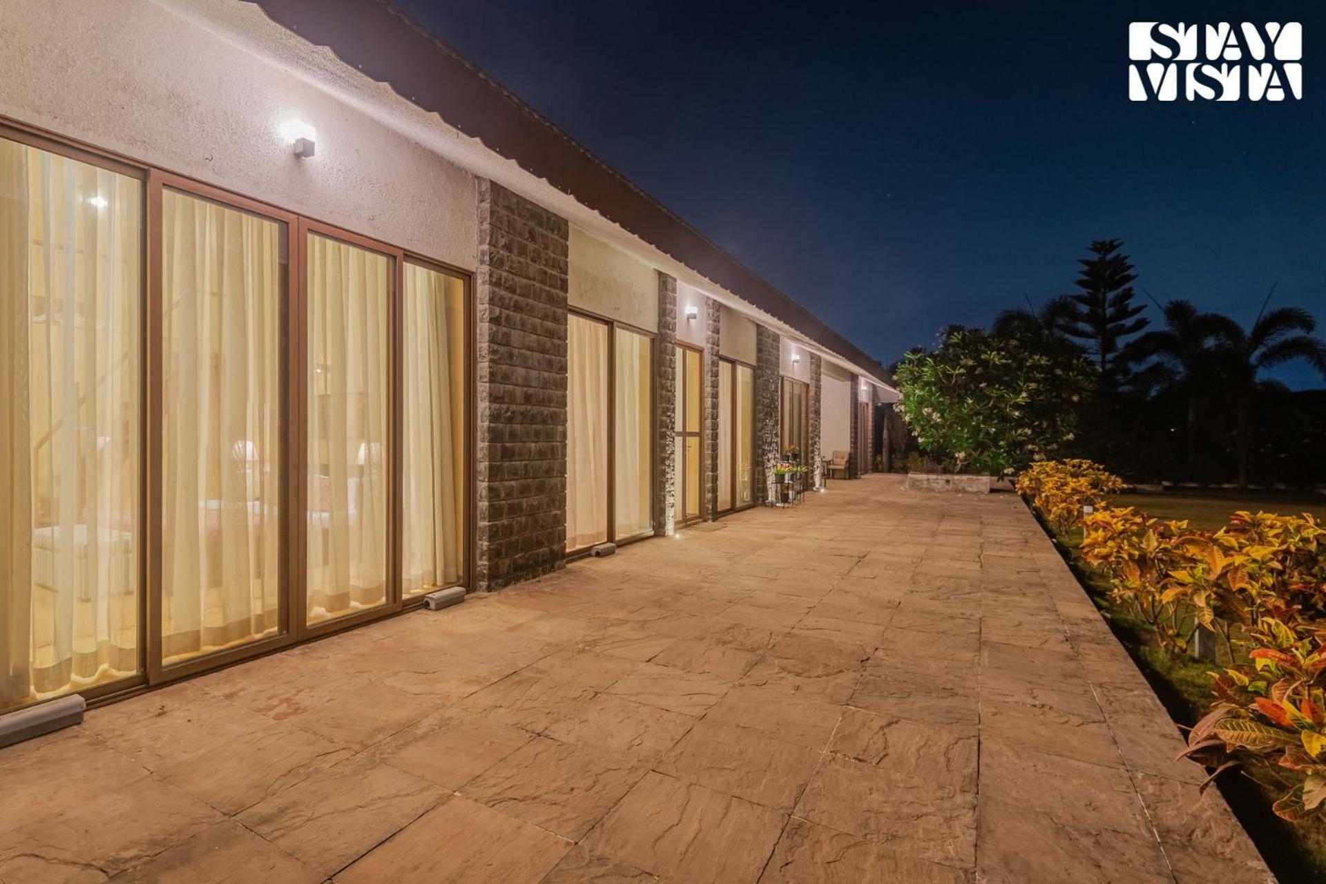 Stayvista's Sianna - Near Kihim With Kitchen Garden & Recreational Facilities Villa Alibag