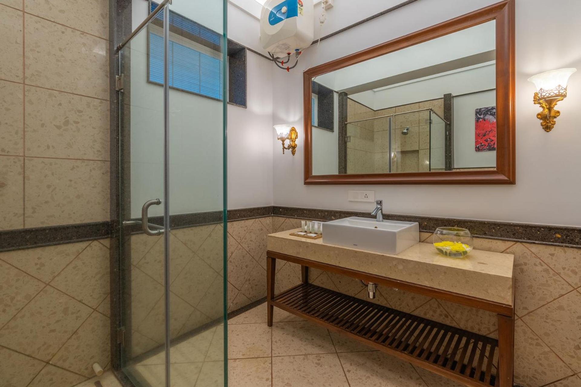 Stayvista At Amara Luxury Collection With Private Pool & Gazebo *
