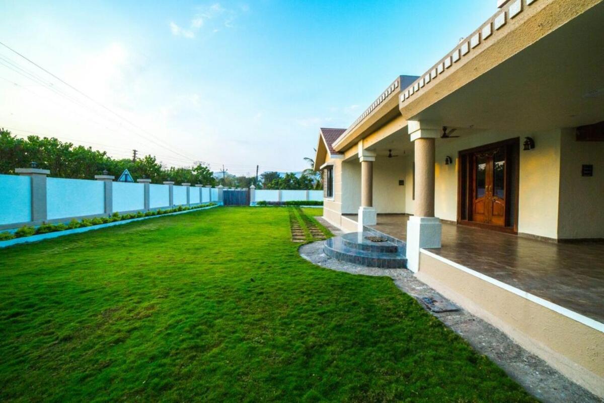 Oswal Villa, * Alibag