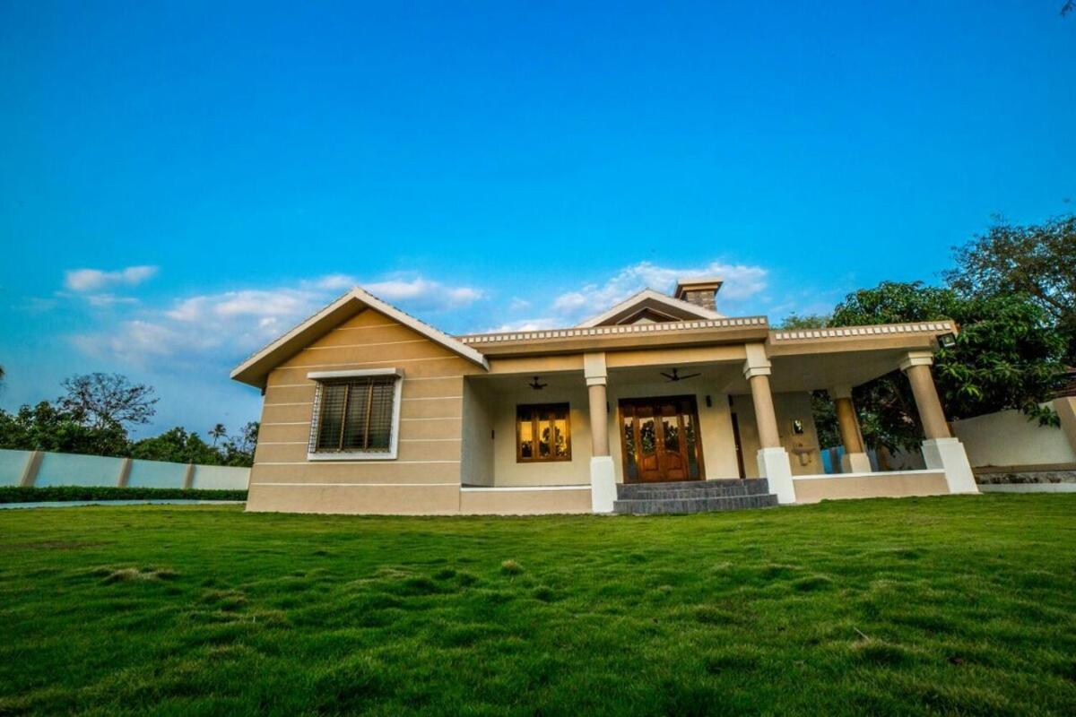 Oswal Villa, Villa