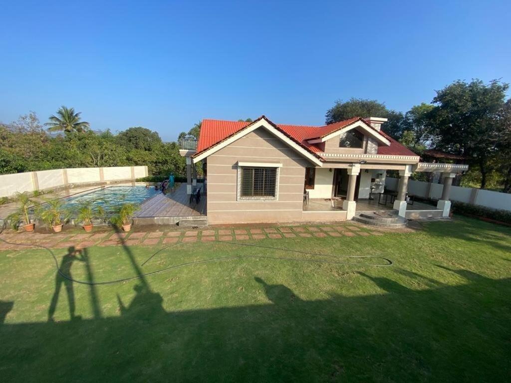 Oswal Villa, * Alibag