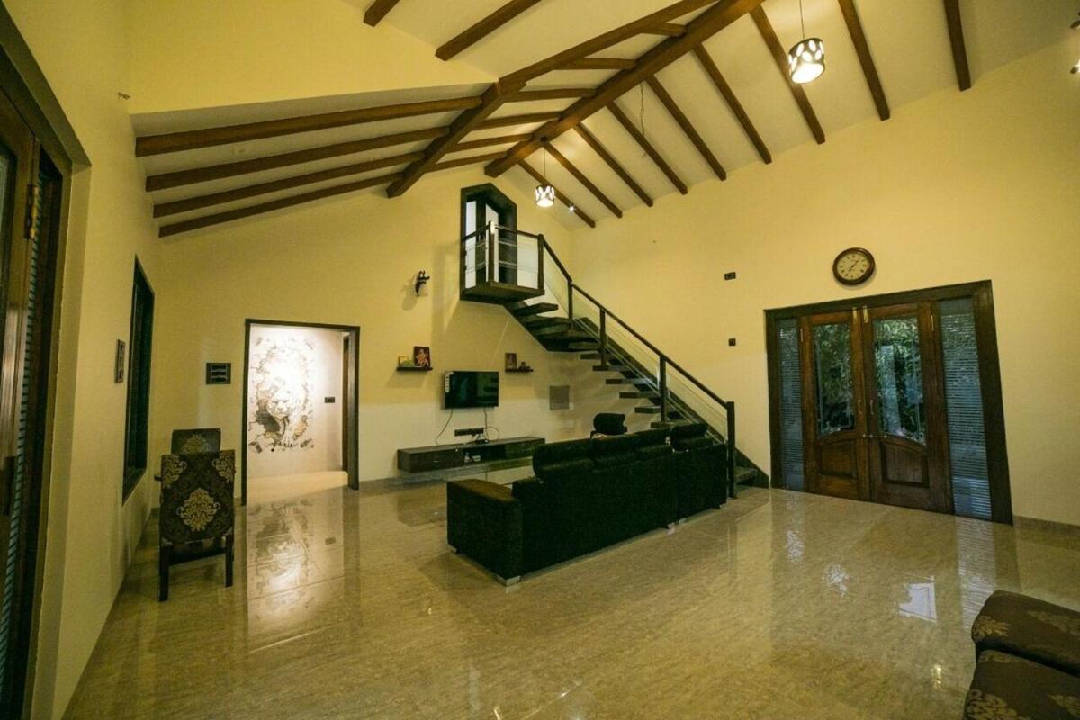 Villa Oswal Villa, *