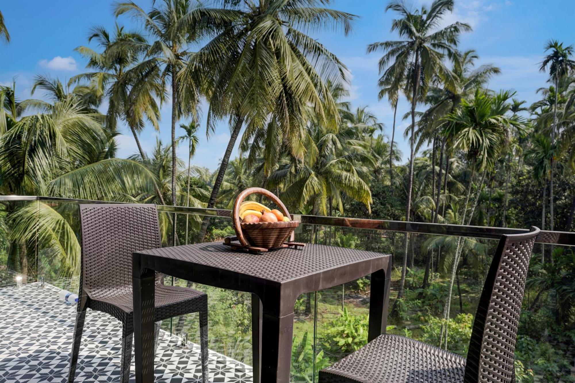 Hotel Palette Homes Alibaug 3*