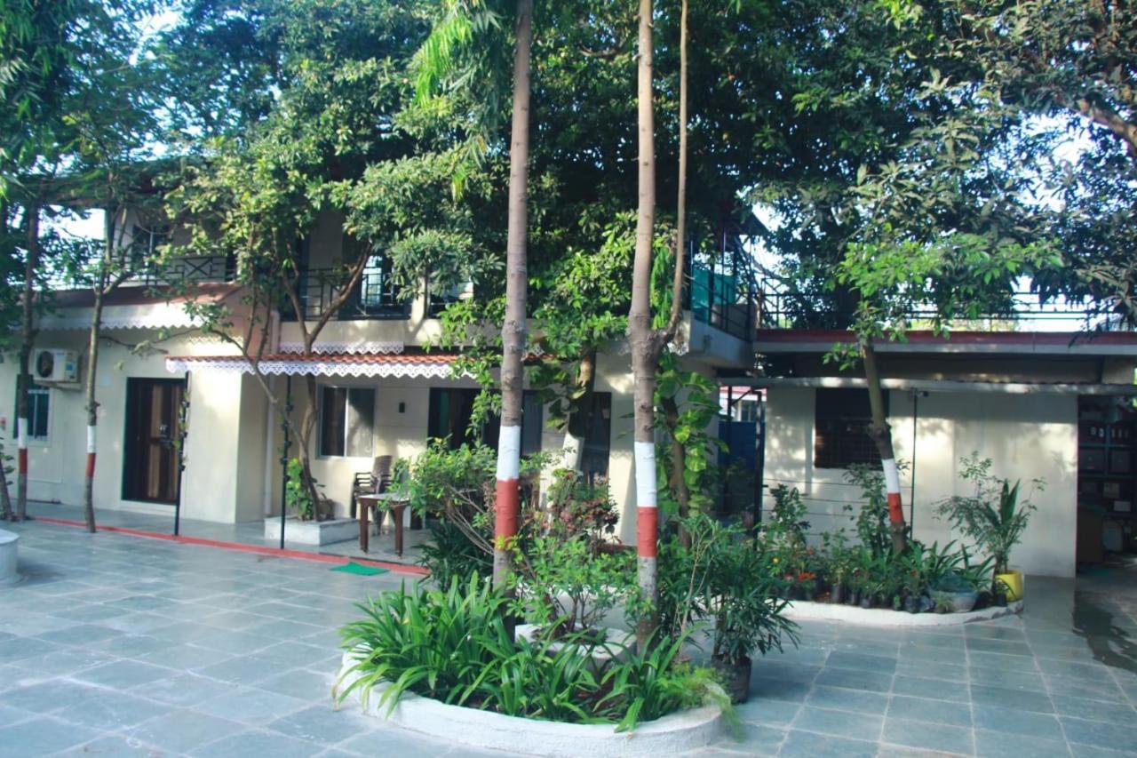 Apartment Classic 3 Bhk Alibag