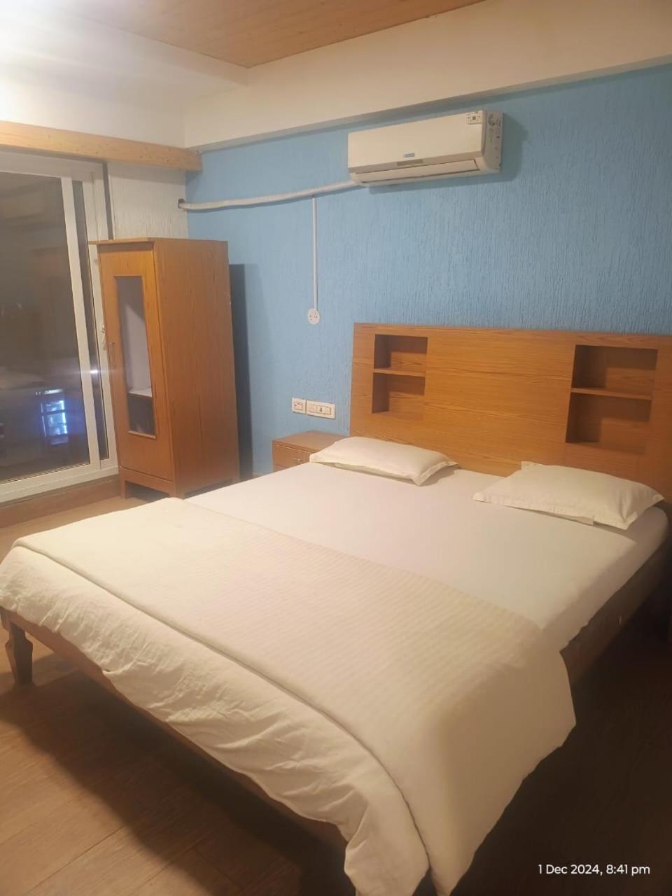 Pure Veg Panchvati On Nagoan 1 Min Distance Resort Alibag