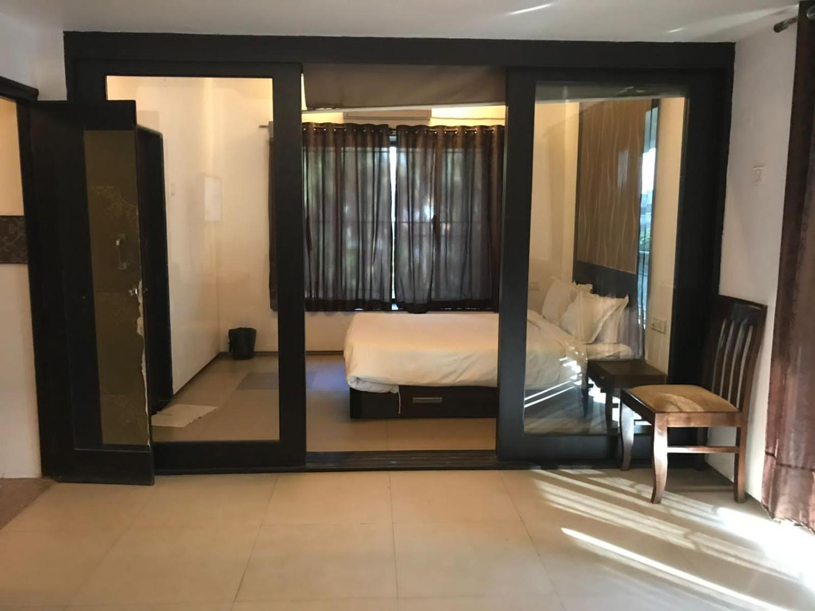 The Beach Hotel - Alibag *
