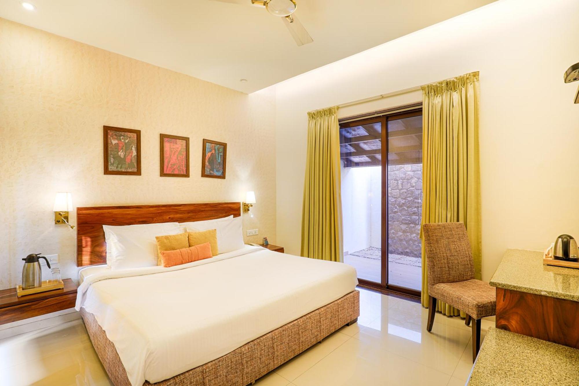 Tropicana & 4* Alibag