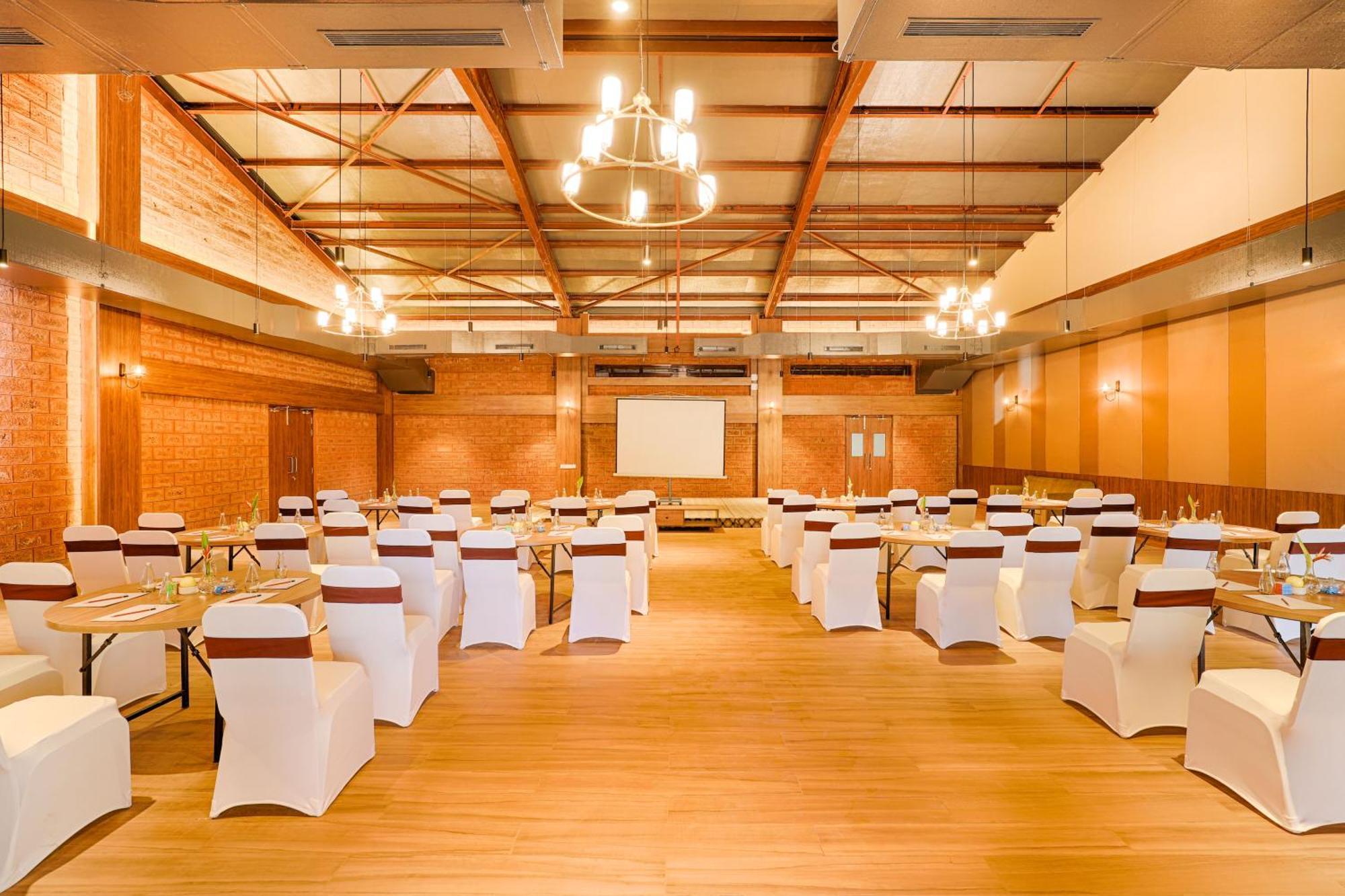 Tropicana & 4* Alibag