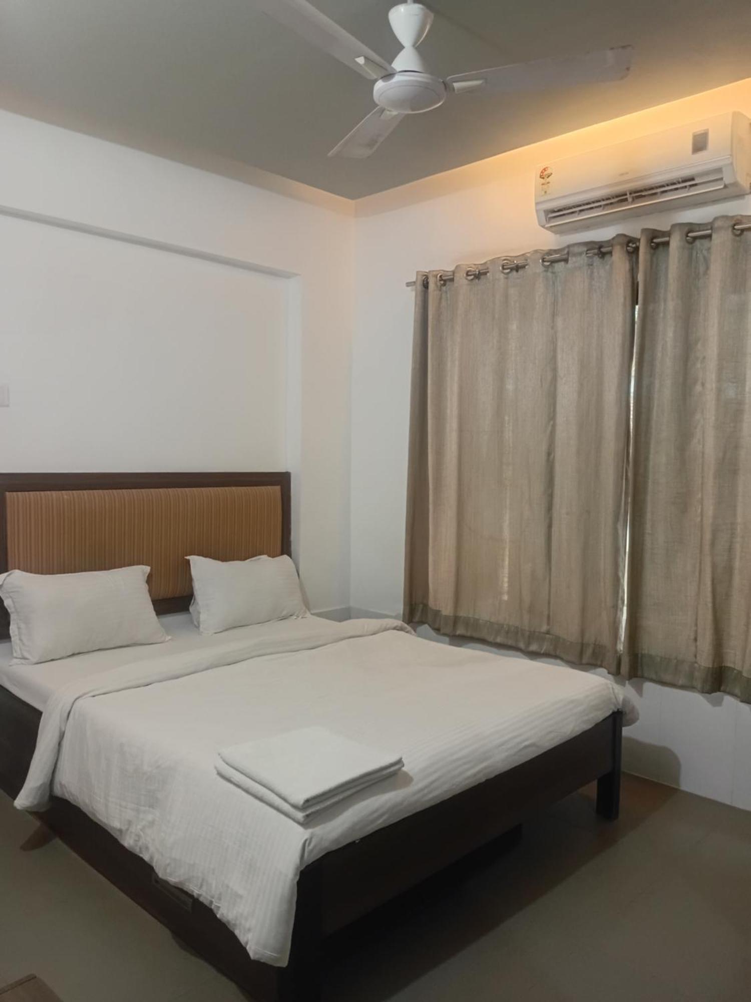 Hotel Alibag Beach Hotel