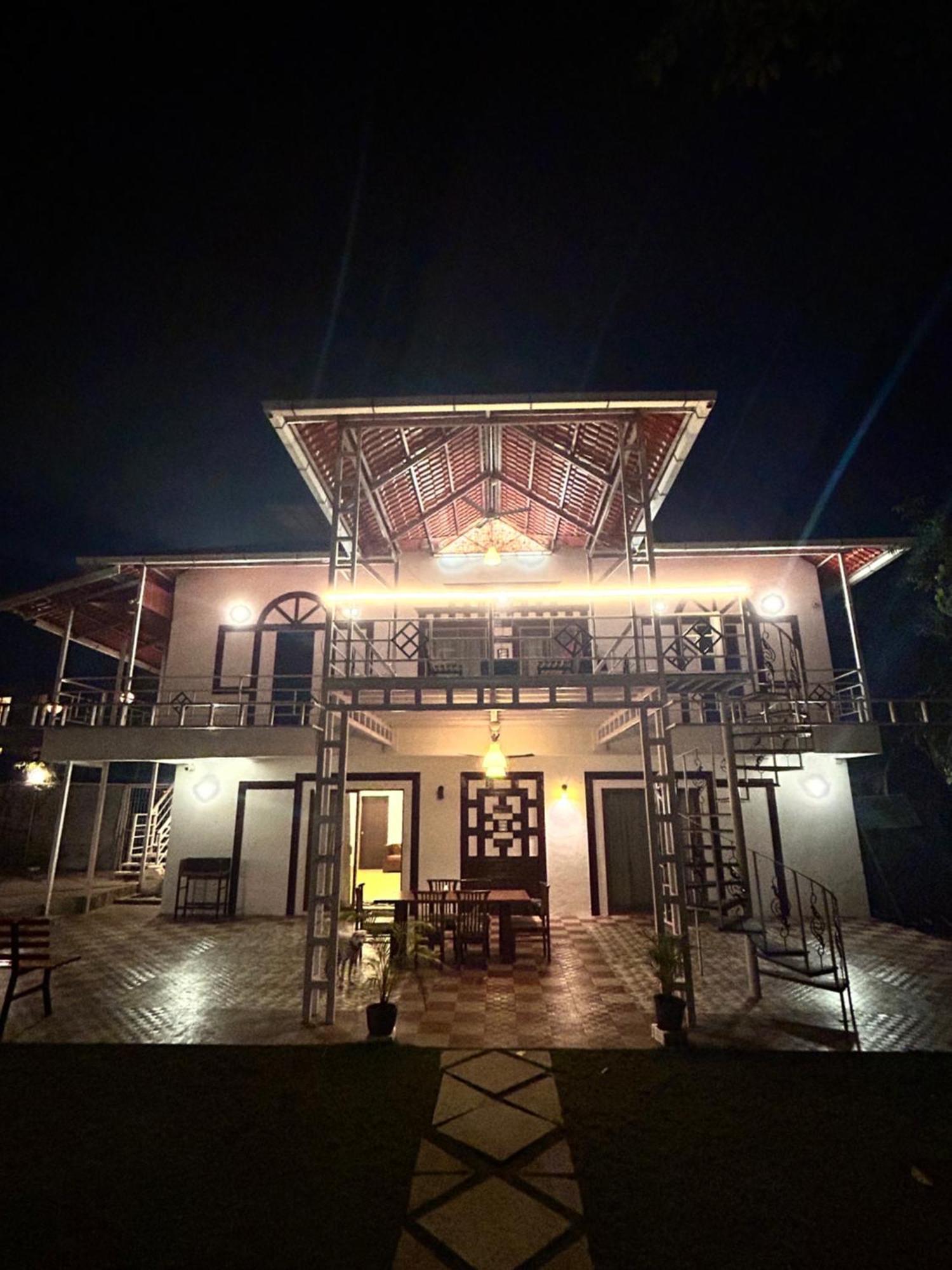 Wistaria- Luxury 7bhk With Private Pool Resort *