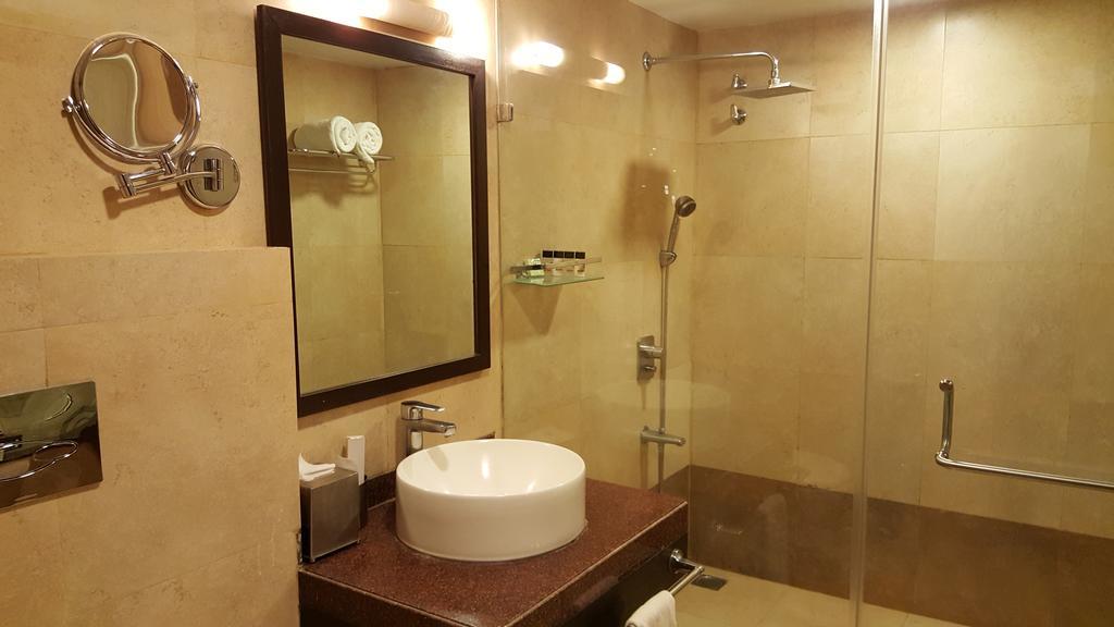 Tropicana & 4* Alibag