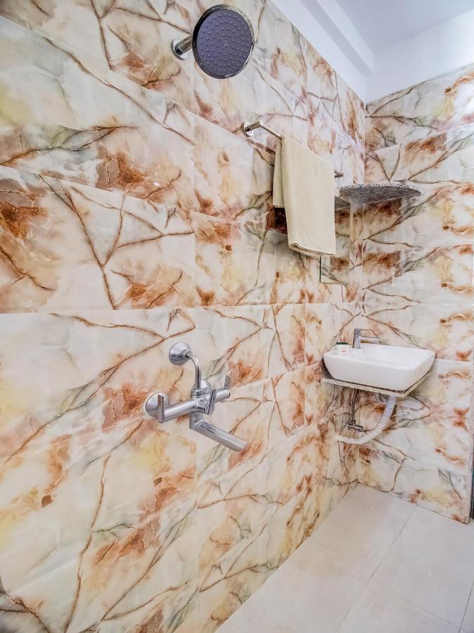 Hotel Oyo 62479 Sagar Ratna Alibag